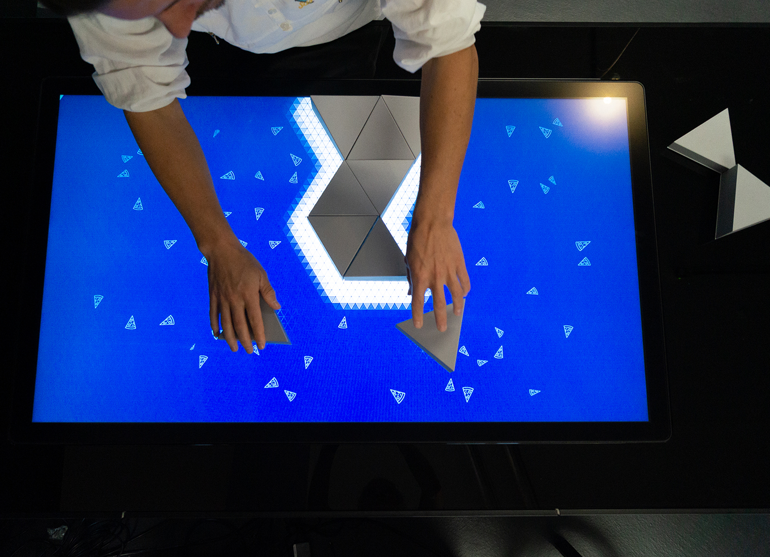 Interactive Touch Table